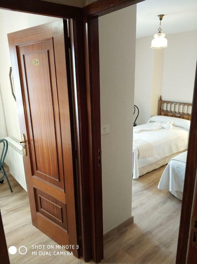Pension Pura Cuntis Екстер'єр фото